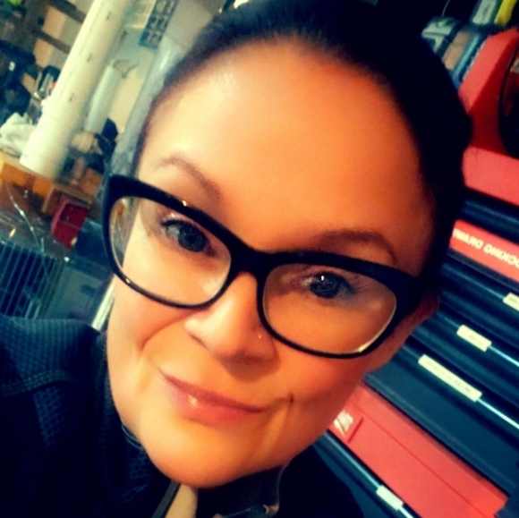 Meet your Posher, Kelli - Picture 2 of 2